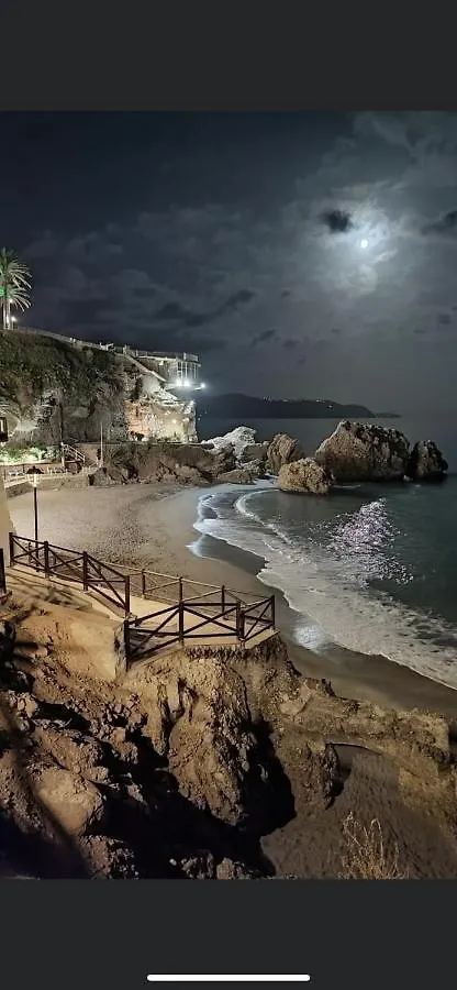 Lovely Studio Nerja Ground Floor 0*,  스페인